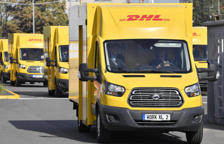 dhl.jpg