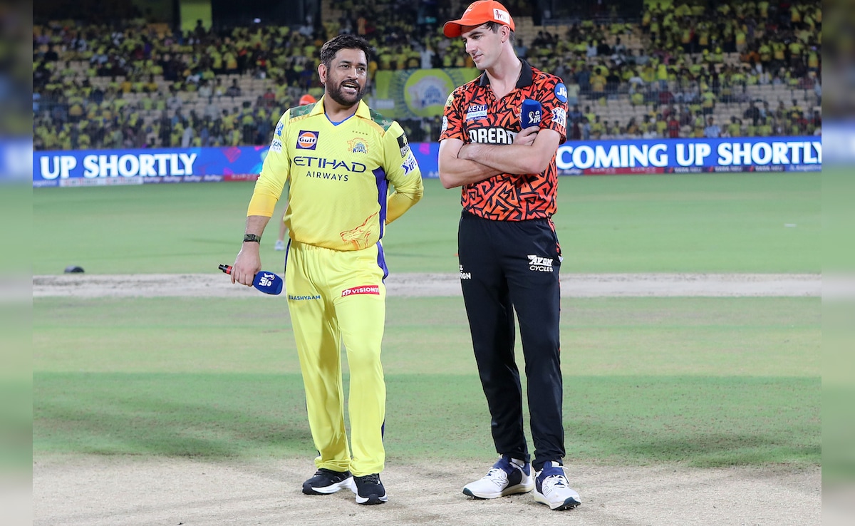 dpjdo528_cummins-and-dhoni-bcci_625x300_25_April_25.jpg