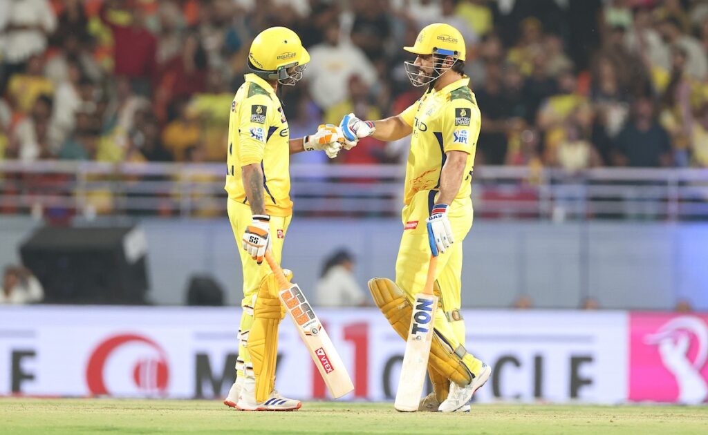 f7f6hheg_ms-dhoni-and-ravindra-jadeja-bcci_625x300_24_April_25.jpg
