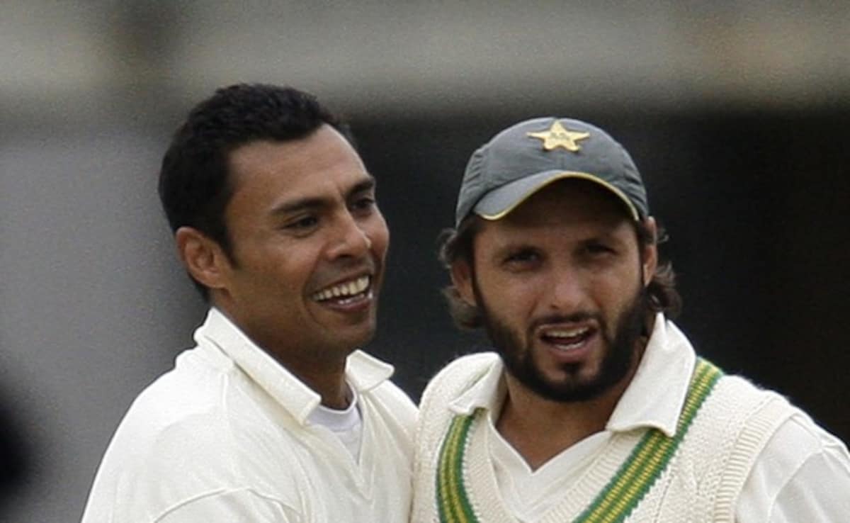 nrhtijhk_danish-kaneria-shahid-afridi_625x300_28_April_25.jpg