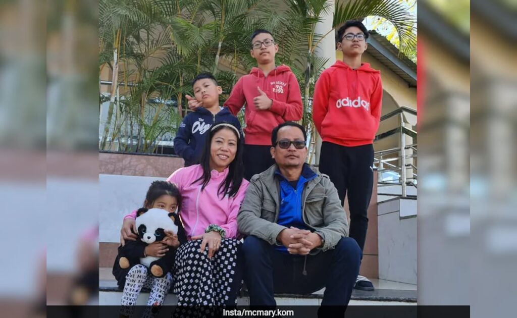 s5bu0dsk_mary-kom-family-insta_625x300_09_April_25.jpeg