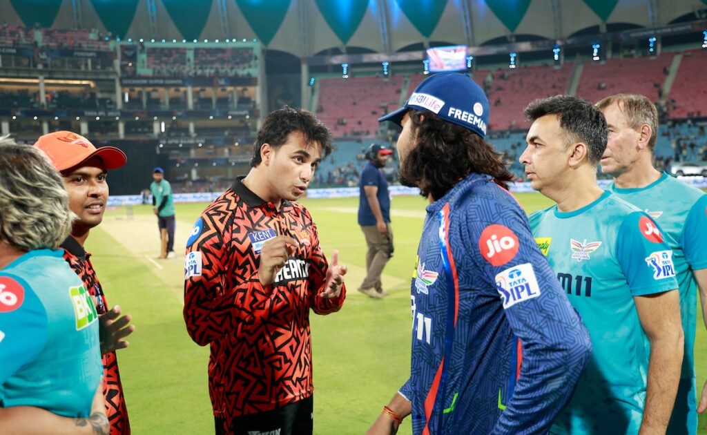 23g1obb4_abhishek-sharma-and-digvesh-rathi-bcci_625x300_20_May_25.jpg