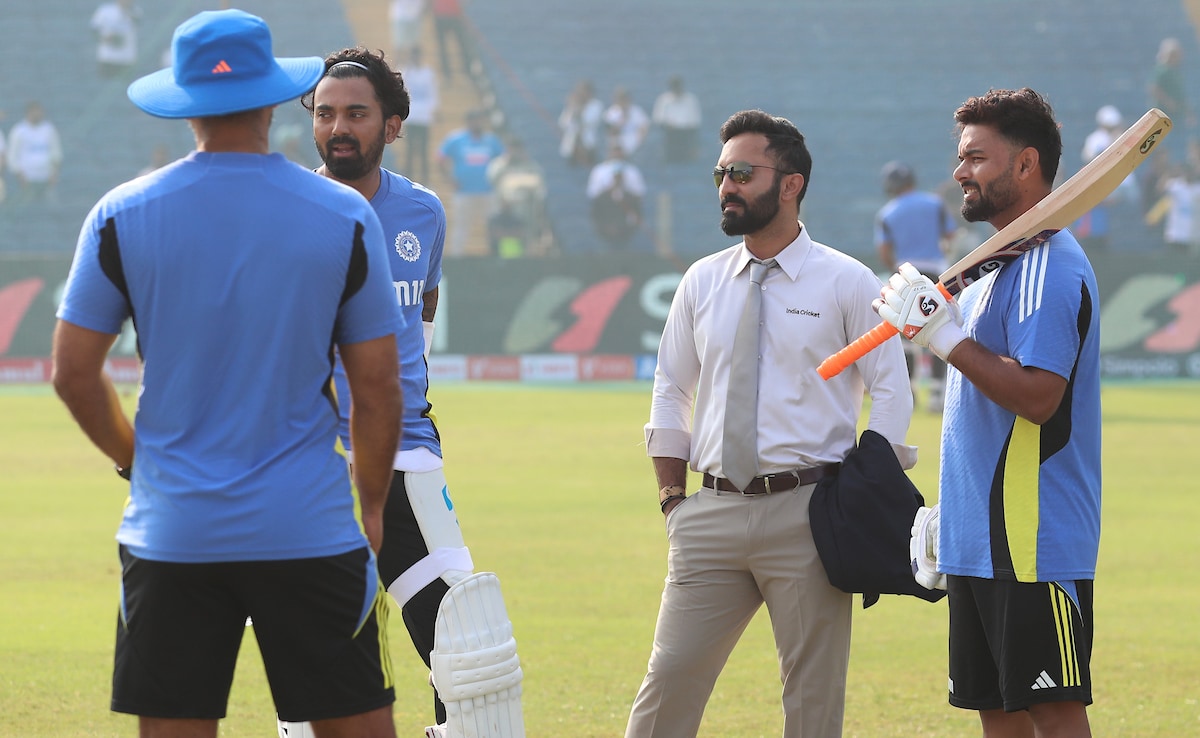 5f3fiqrc_kl-rahul-and-rishabh-pant-bcci_625x300_23_May_25.jpg