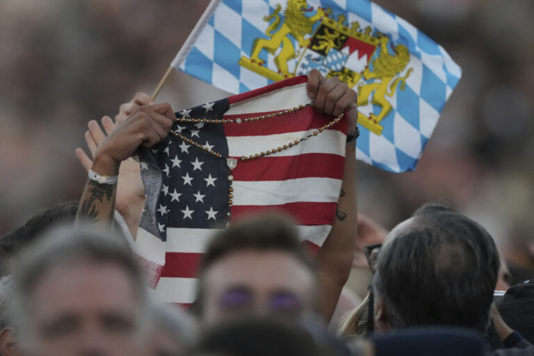american-flag-rosary.jpg