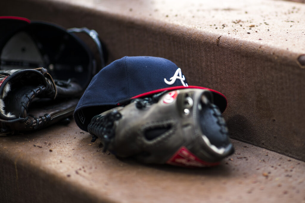 atlanta-braves-hat-glove-rod-nichols-obituary.jpg