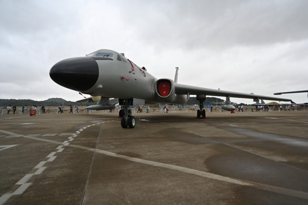 chinese-h-6k-bomber.jpg