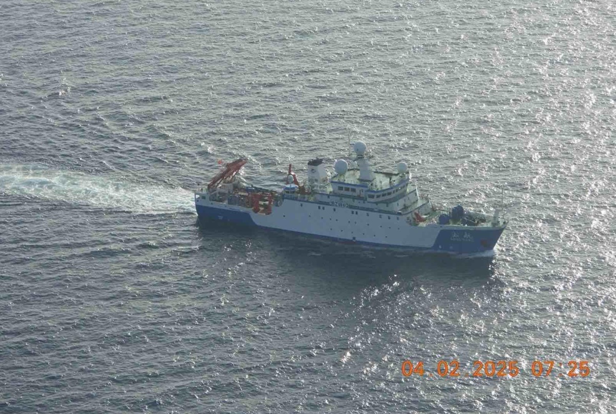 chinese-research-ship-song-hang.jpg