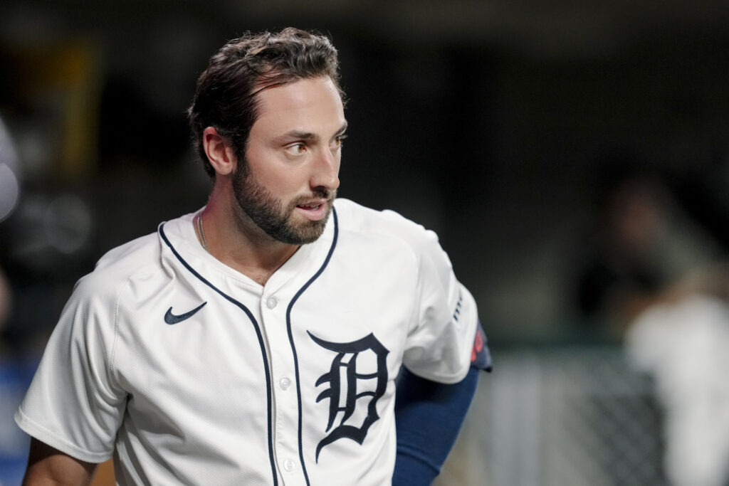 detroit-tigers-injured-outfielder-matt-vierling.jpg