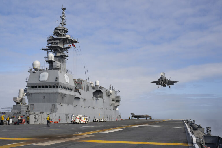 f-35b-fighter-jet-lands-japanese-warship.jpg