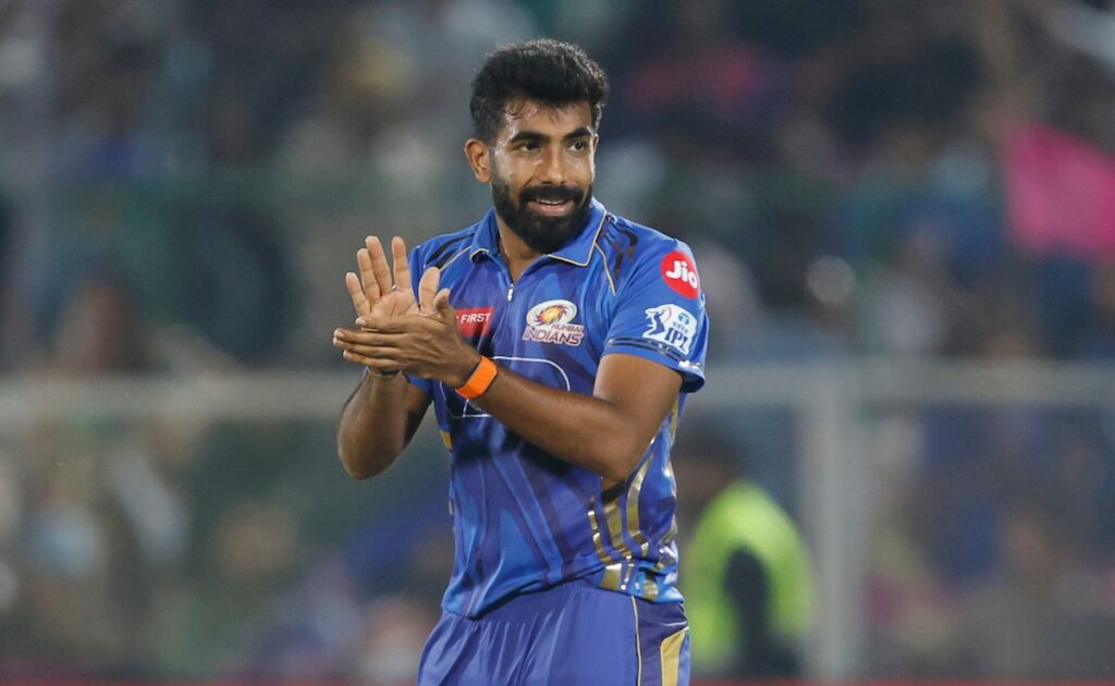 m8hii93_jasprit-bumrah-bcci_625x300_02_May_25.jpg