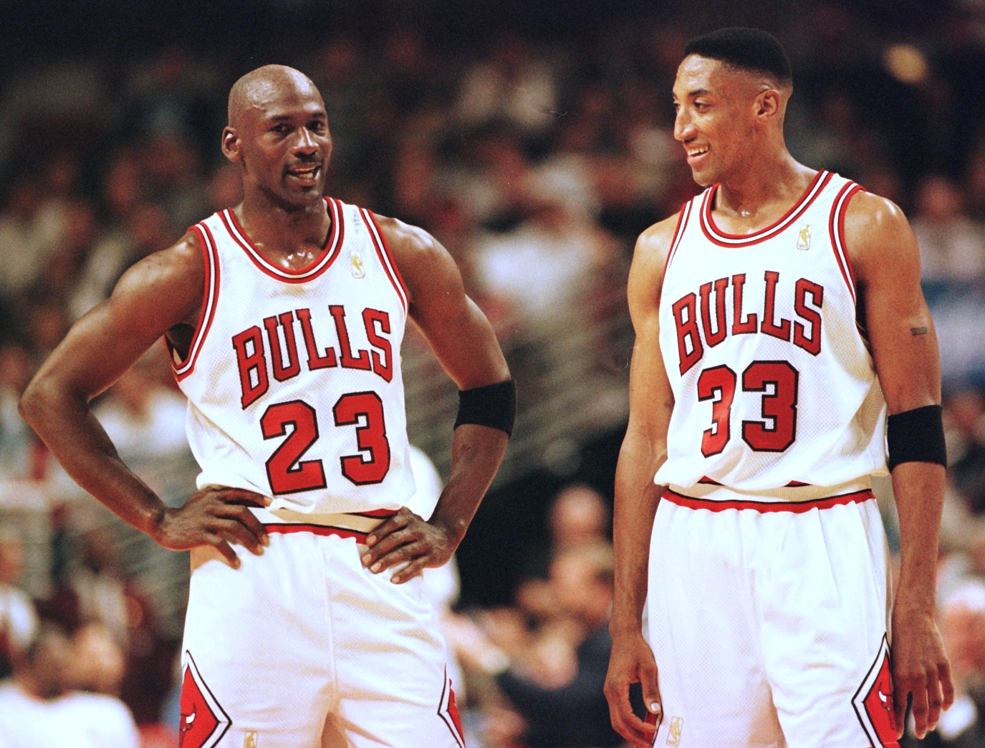 michael-jordan-scottie-pippen.jpg
