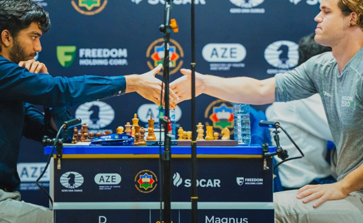 rb0lkt24_magnus-carlsen-d-gukesh_625x300_13_May_25.jpg