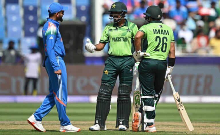 s3dhej3_virat-kohli-babar-azam-afp_625x300_24_February_25.jpg