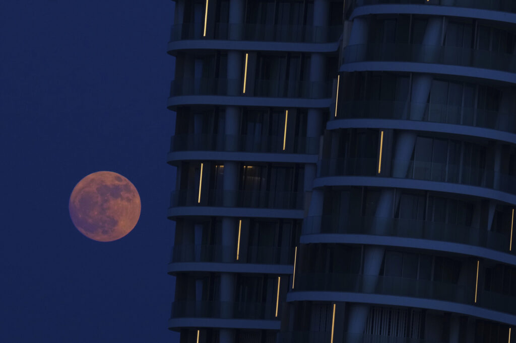strawberry-moon-2025.jpg