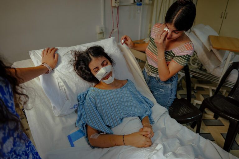 christian-syrian-girl-wounded.jpg