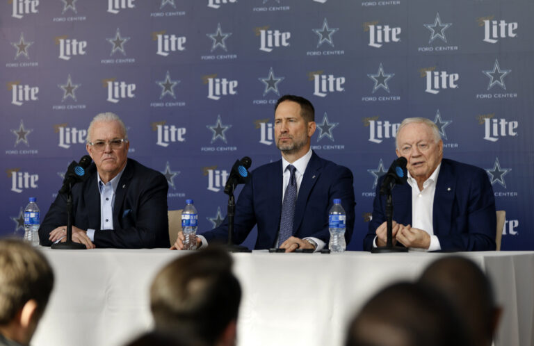 1755488938_jerry-jones-dallas-cowboys.jpg
