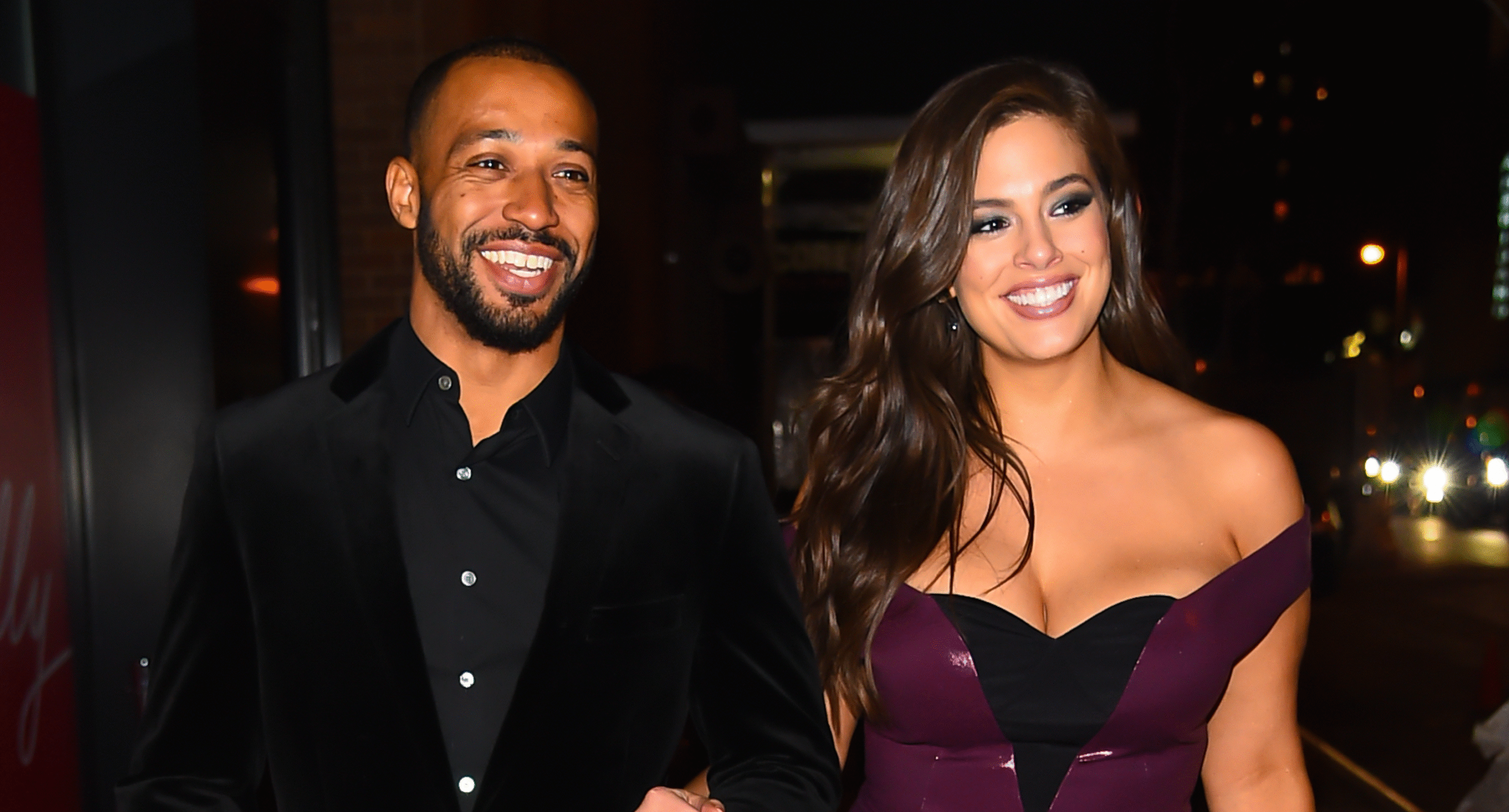 ashley-graham-seen-husband-justin.png