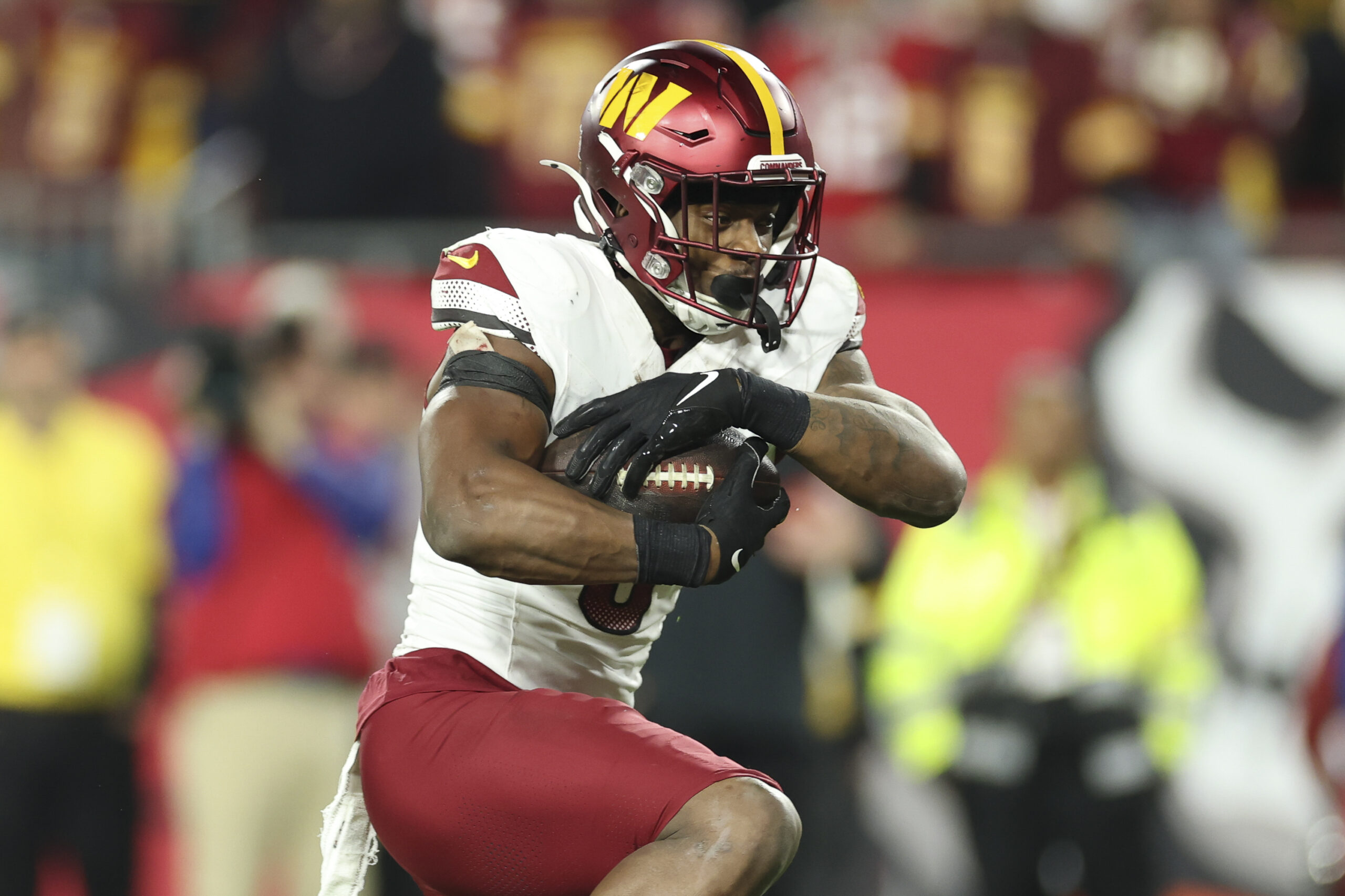 brian-robinson-washington-commanders.jpg