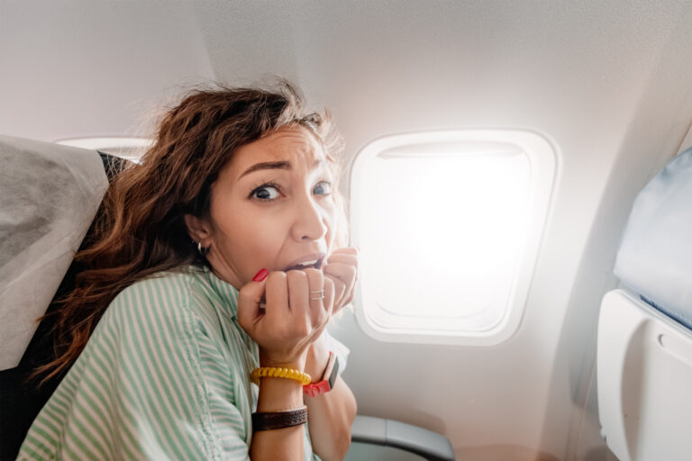 woman-scared-plane.jpg