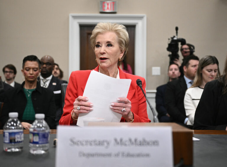 linda-mcmahon.jpg