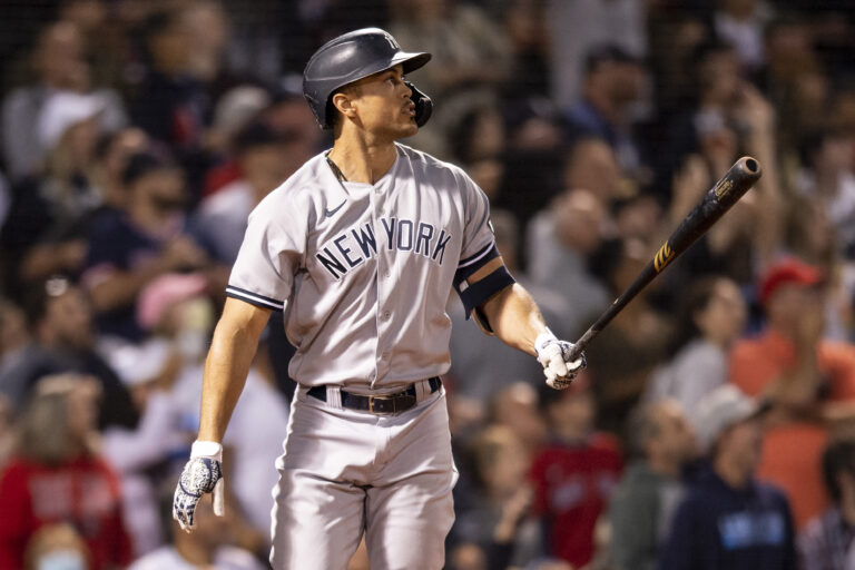 new-york-yankees-designated-hitter-giancarlo-stanton.jpg